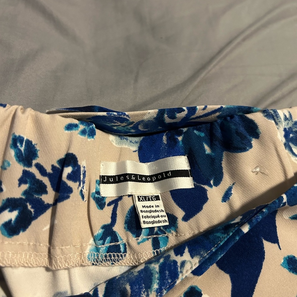 Jules & Leopold Cream and Blue Floral pants